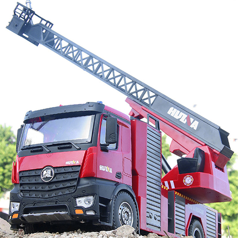 HUINA Toy 1/14 561 Sprayable Scaling Ladder Fire Truck 1561 RC Tractor 2.4G Remote Control Model Car