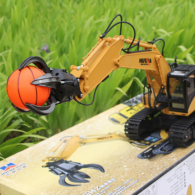 HUINA 571 Toy 1/14 16CH Car Excavator Ball Grabber Truck Model 2.4G Radio Control Construction Vehicle