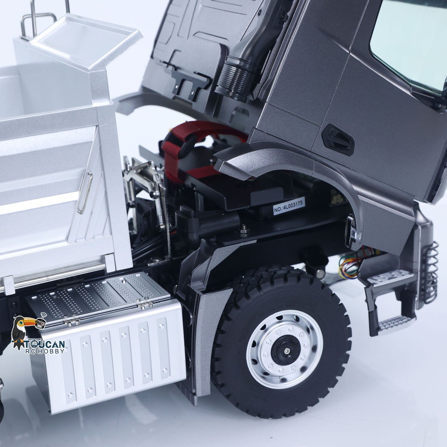 US Stock New 2.4G RC Electric Lifting Dumper 5702 Model 1:14 6*6 Remote Control Tipper Lifting Rod Vehicle Sound Light Motor RTR Car Toy