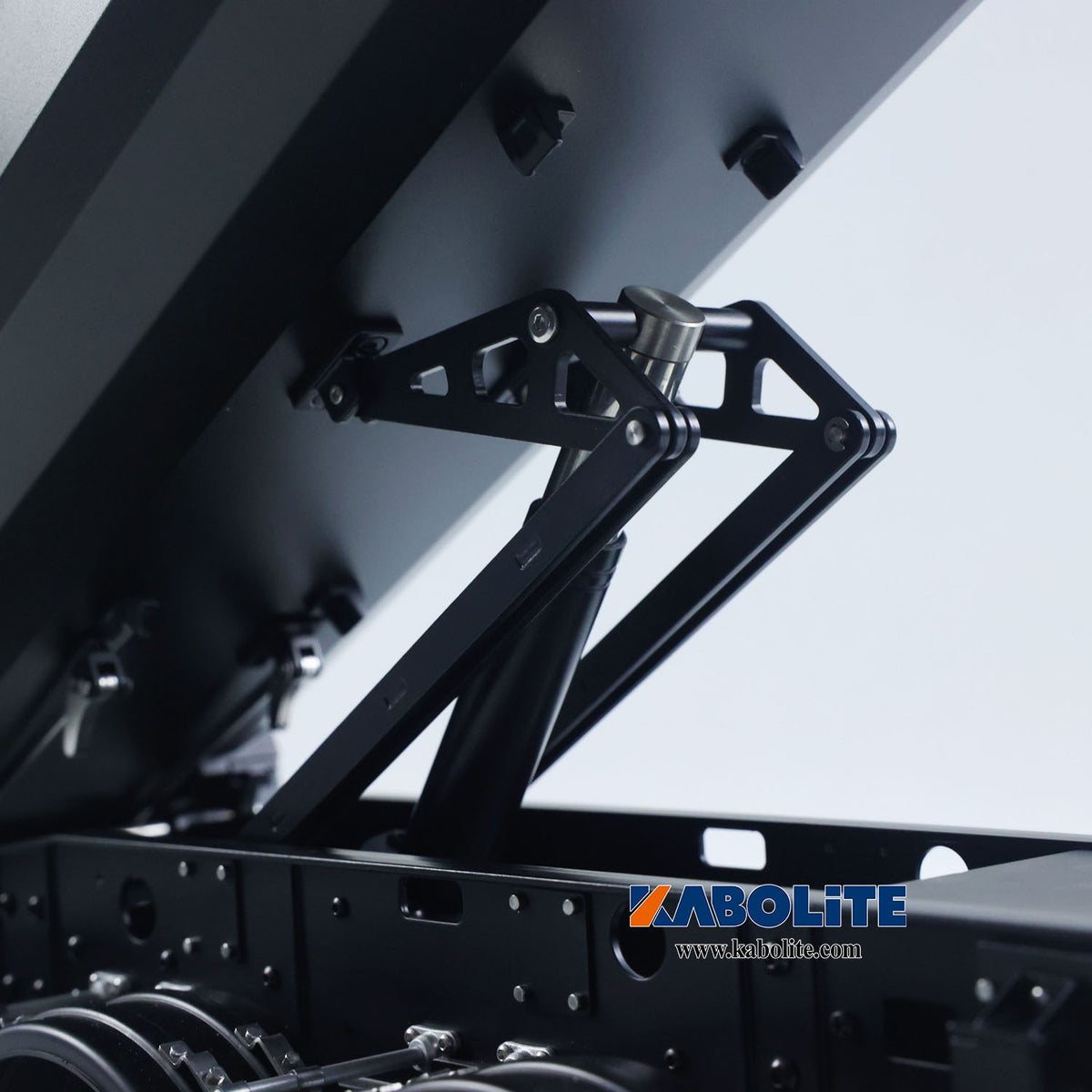 Fast Free Shipping for EU Kabolite 1/14 Metal Remote Control 3 Axles Electric Lifting Semi Trailer Dumper for 5801 RC Tractor Truck 770S 100 Support Leg