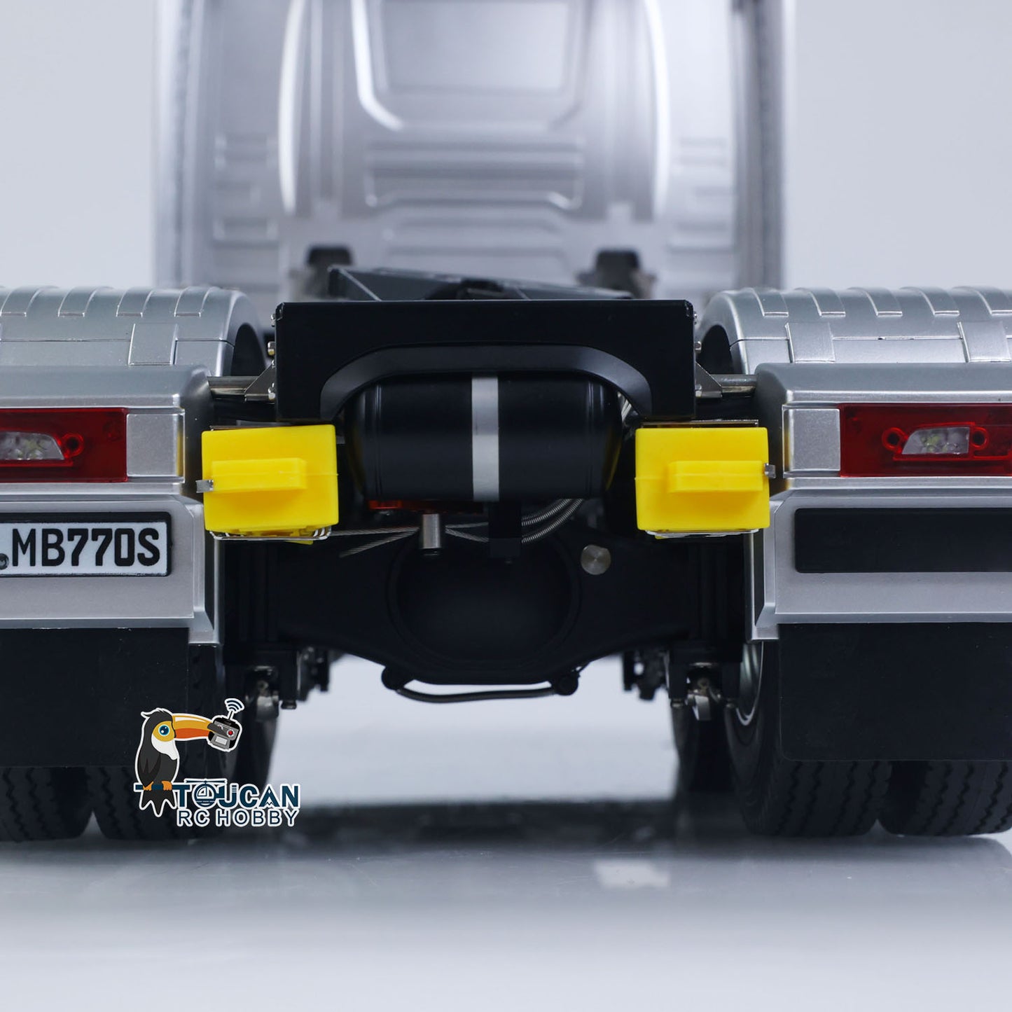 Fast Free Shipping for EU KABOLITE 1/14 770S 100 RC Tractor Truck 6x6 Remote Control Lorry Car 2Speed Gearbox Differential Lock Battery Radio RTR Model