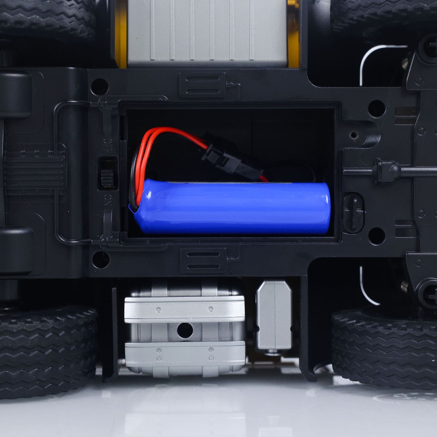 US Stock HUINA 1538 1/14 RC Timber Grab Truck Dumper Remote Control Model Toy Vehicles 2.4G Radio Battery