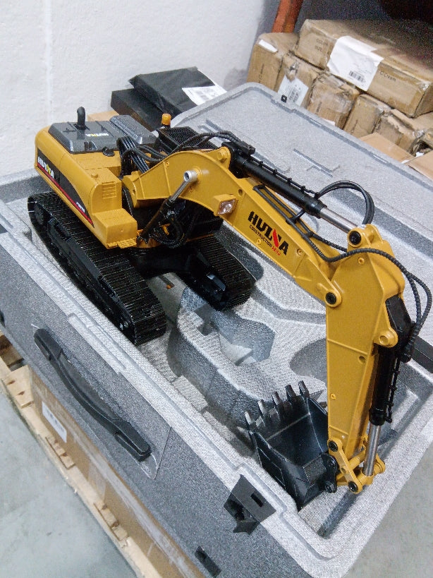 Fast Free Shipping Second Hand US Stock HUINA New Upgrade 580 1/14 Metal Excavator Model Engineering Vehicle Electric Ball Grabber 360 Rotating Shear Claw Sound Lights