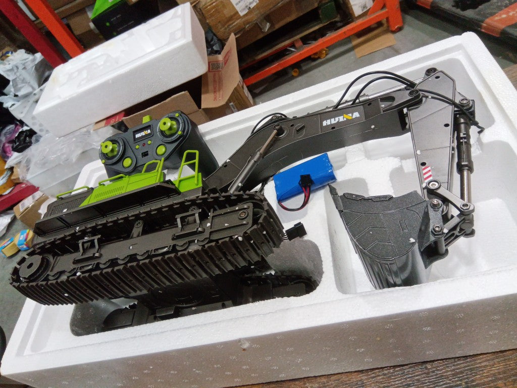 Fast Free Shipping Second Hand US Stock HUINA 593 1/14 RC Excavator Remote Control Digger with 2.4G 28CH Remote Controller for Construction Vehicle Enthusiast
