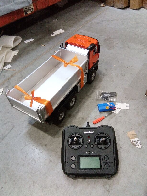 Fast Free Shipping Second Hand US Stock HUINA 1/14 1598 Remote Control Dumper 6*6 Engineering 2.4G Transport Vehicle Lifting Rod Tipper Car Light Sound Battery Toys