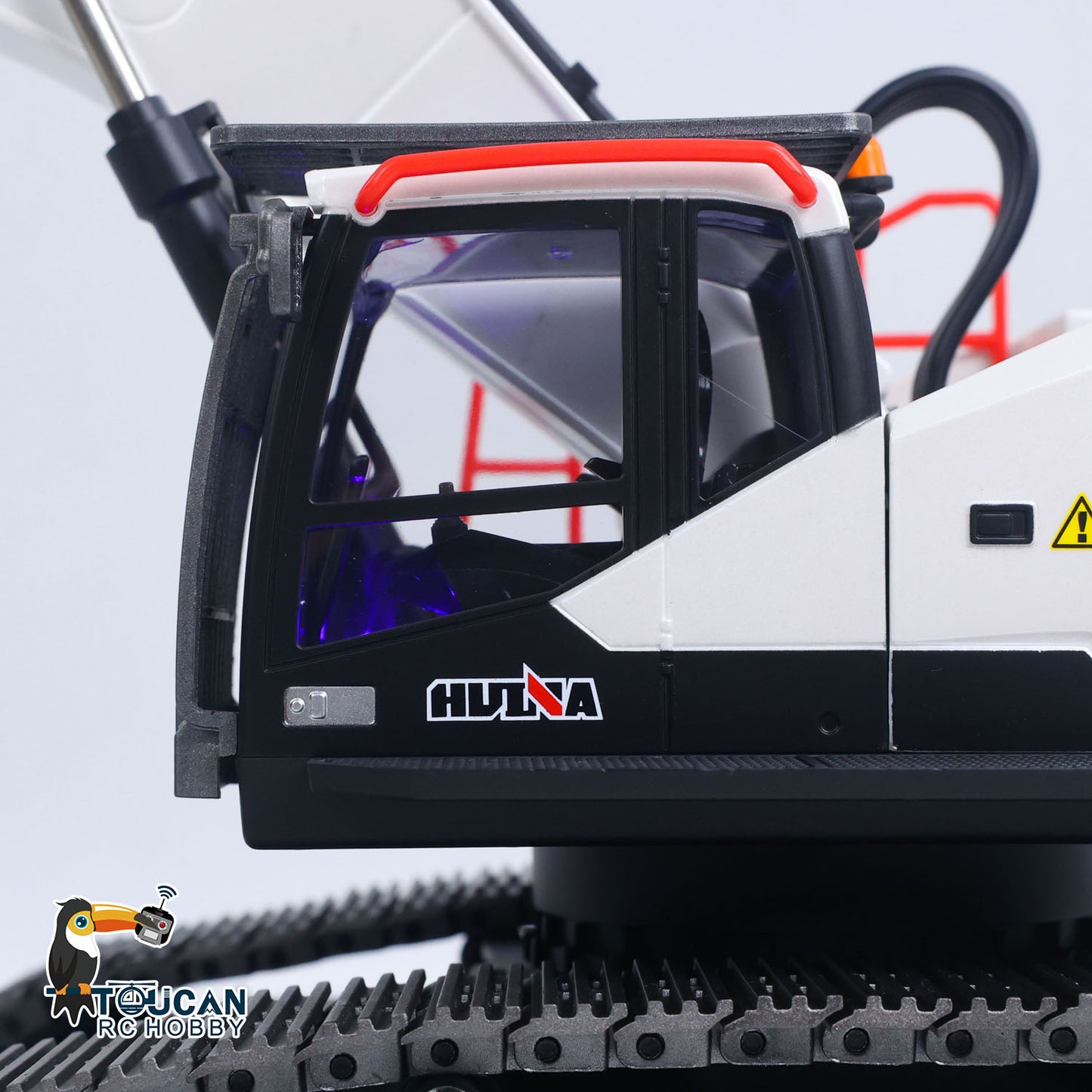 1/14 HUINA RC Metal Excavator Model Toys 1594 Radio Light Battery 22CH Sound Wooden Claw Ball Claw
