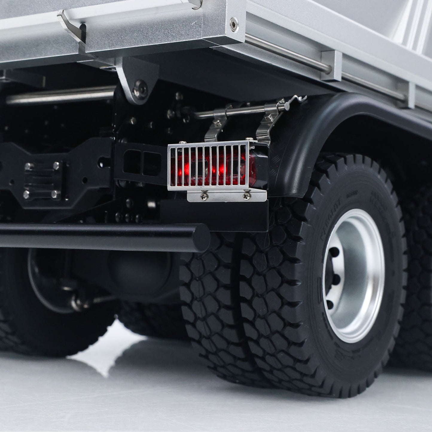 US Stock RTR Kabolite 8X8 1/14 RC Dump Truck K5703 Electric Lifting Remote Control Tipper Model 2Speed Gearbox Lights Sound System
