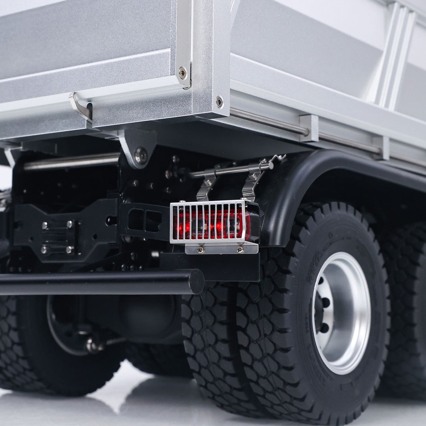 US Stock Kabolite 1/14 Electric RC Dump Truck K5703 8X8 Remote Control Tipper Model 2Speed Transmission Lights Sounds Battery Charger