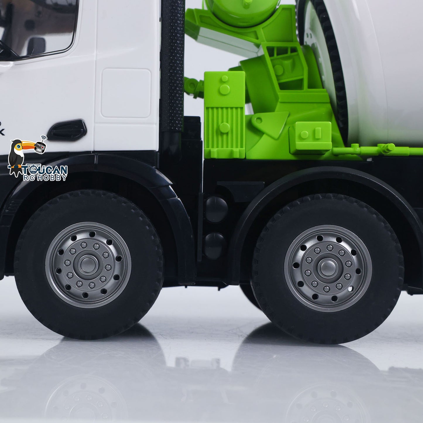 Metal 1/14 RC Mixer Truck RTR 2.4GHz Radio 12CH Light Sound Effects Remote Control Agitating Lorry Finished Model Toys Battery