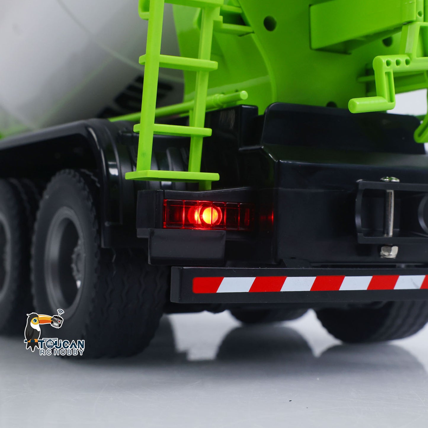 Metal 1/14 RC Mixer Truck RTR 2.4GHz Radio 12CH Light Sound Effects Remote Control Agitating Lorry Finished Model Toys Battery