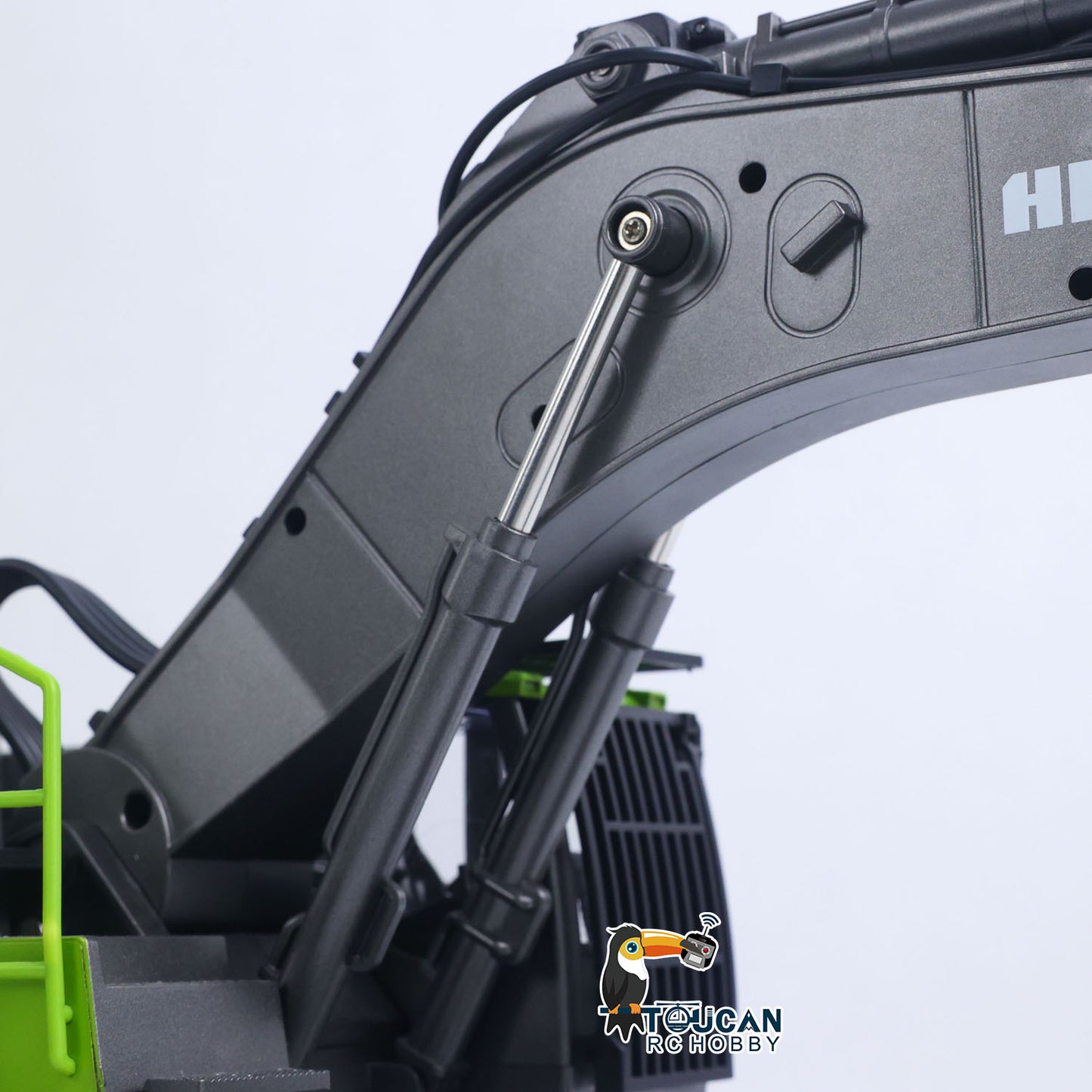 HUINA 1/14 593 Toys Model RC Excavator Car Gift Battery 2.4G Remote Control 28CH Construction Model