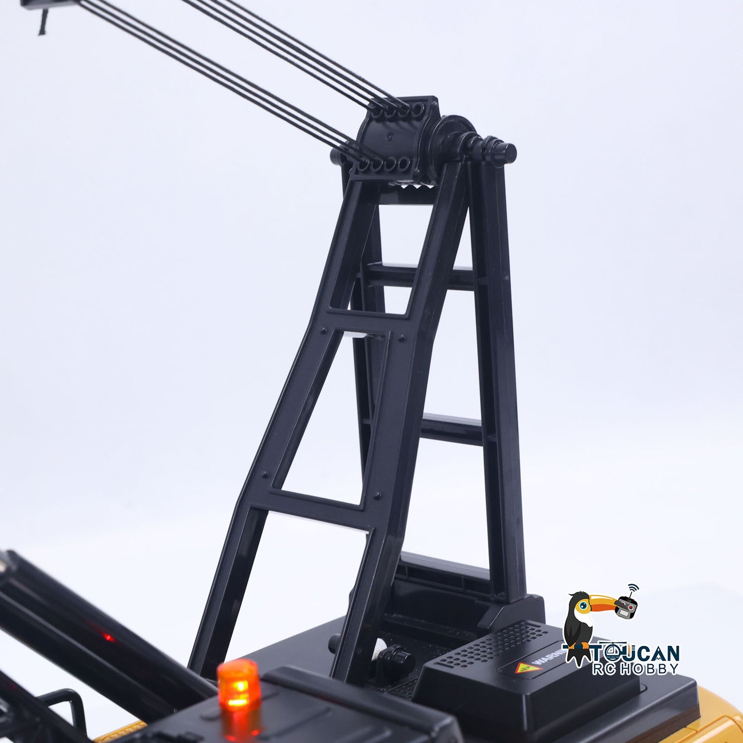 HUINA 572 15CH RC 1/14 Construction Crane Truck Tower Excavator Model Car 1572 Remote Control Toy