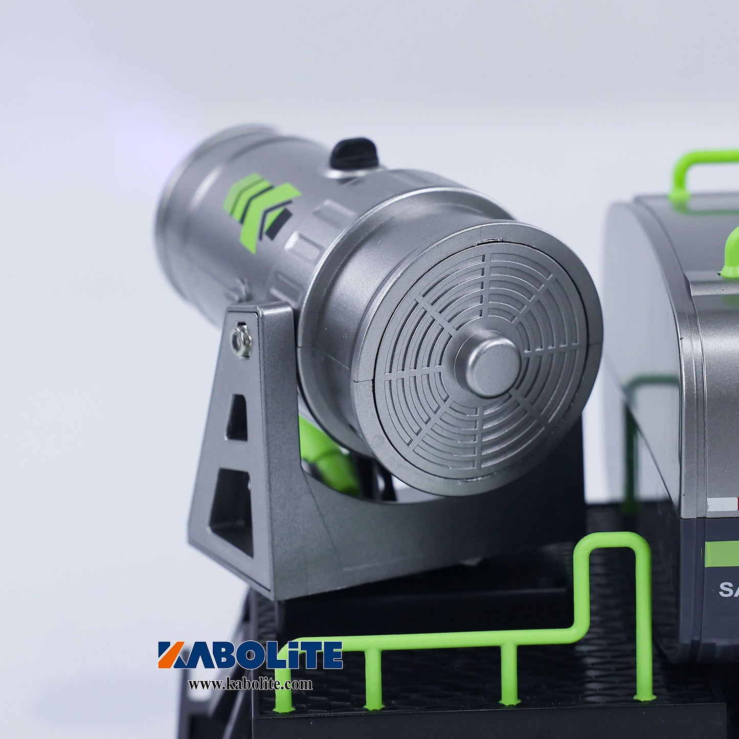 HUINA 1316 1/18 Plastic RC Fog Cannon Truck Model with 9CH 2.4G Radio Controller for Construction Site Dust Hobbyists