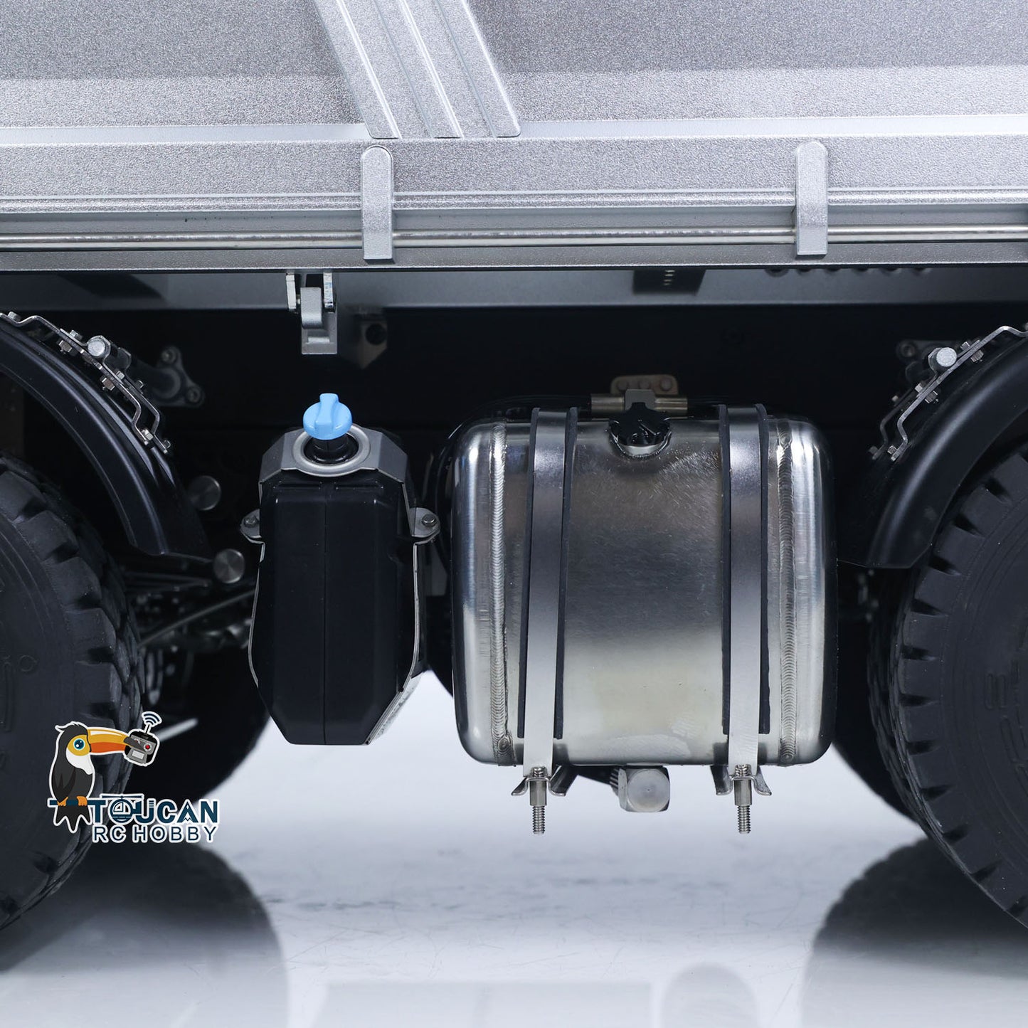 Flash Sale 1/14 Kabolite K3367 8x8 Metal Hydraulic RC Tipper Remote Control Dump Truck Sonud Light 2Speed Model Battery ST8 Radio Axle Lock