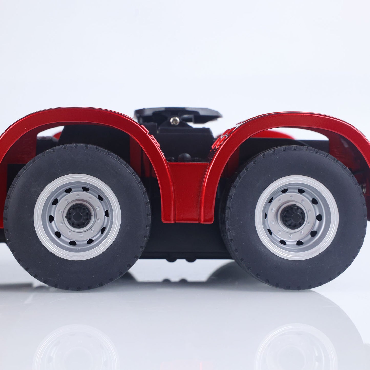 US Stock 770S Plastic 1/18 RC Tractor Truck RTR 7.4V Battery Radio 19CH Light Sound Effects Remote Control Lorry Car Model
