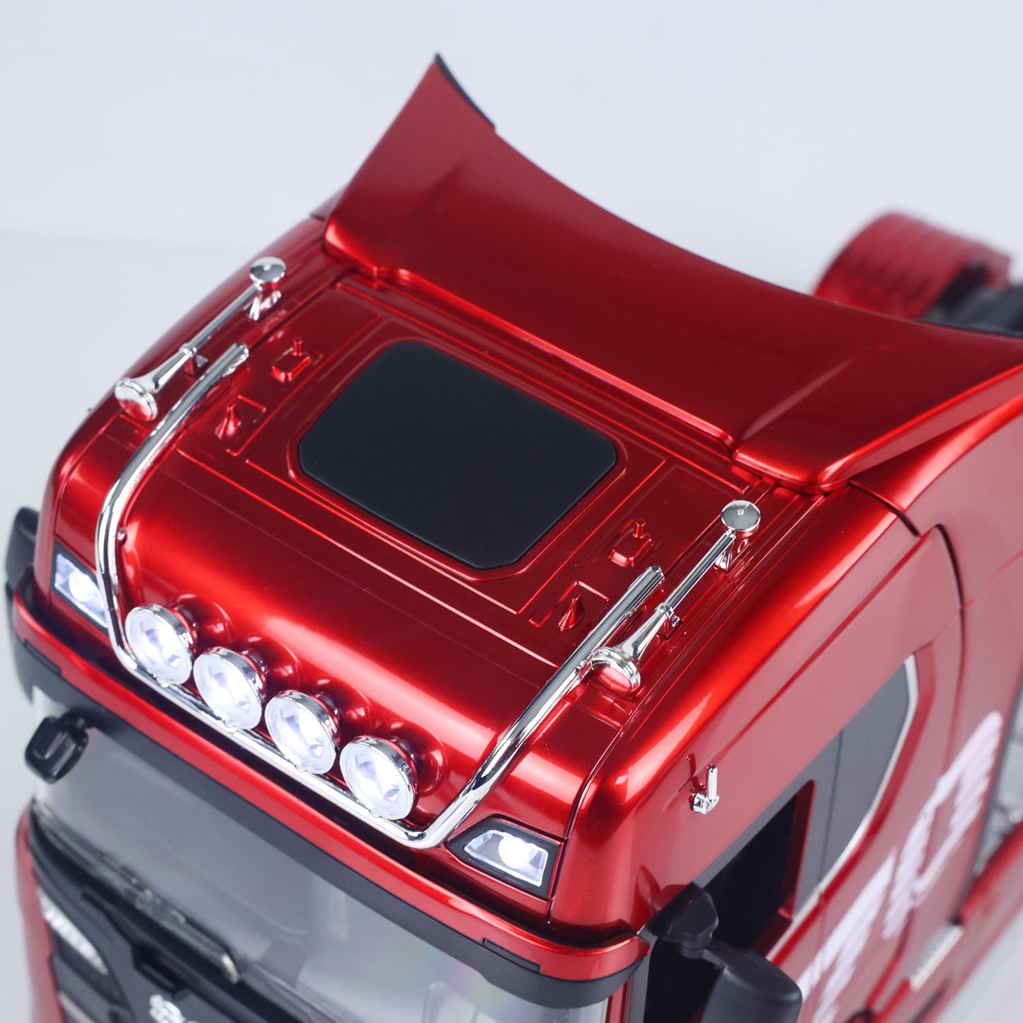 US Stock 770S Plastic 1/18 RC Tractor Truck RTR 7.4V Battery Radio 19CH Light Sound Effects Remote Control Lorry Car Model