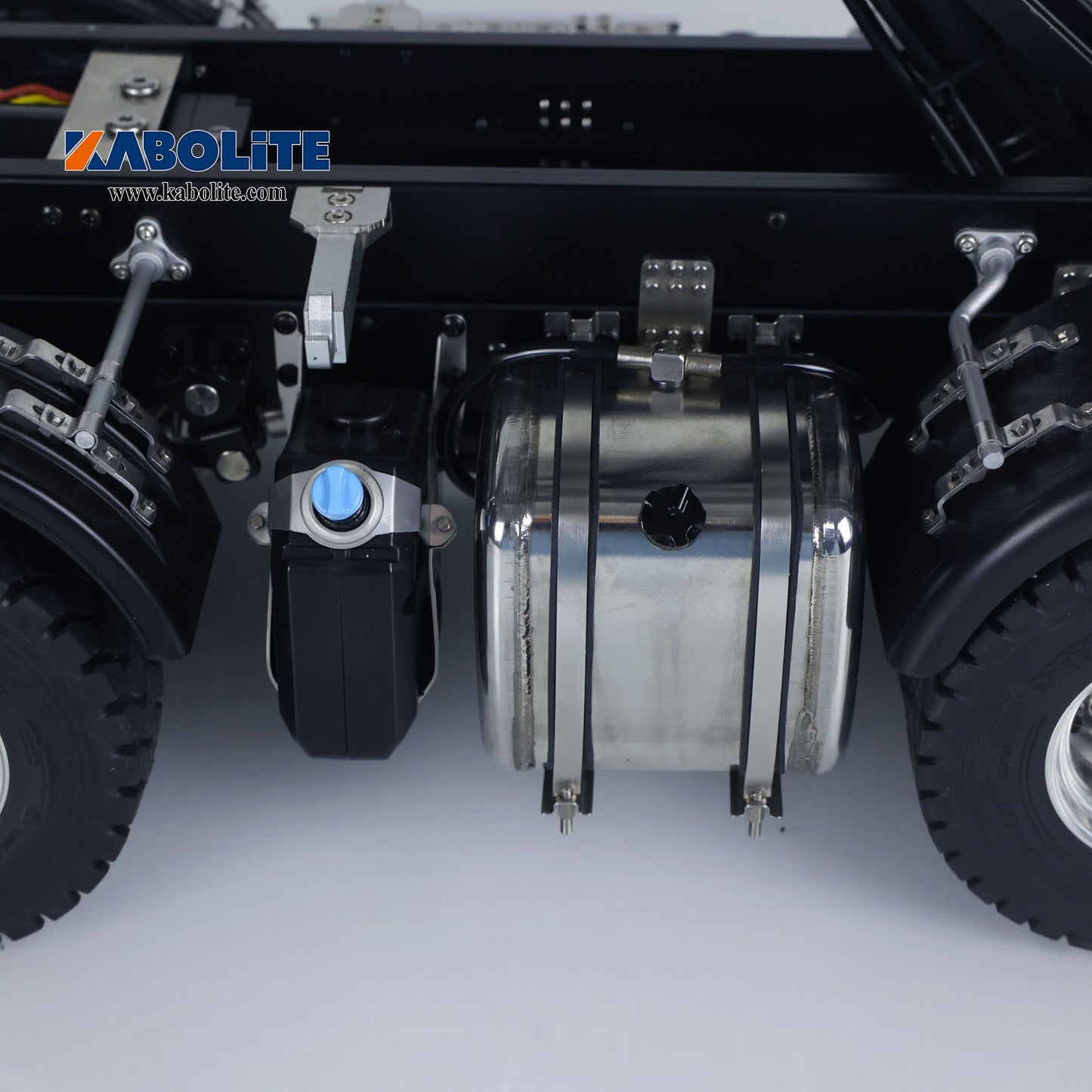 Kabolite K3367 1/14 Metal 8x8 Hydraulic Remote Control Dump Truck RC Tipper with ST8 Radio Controller