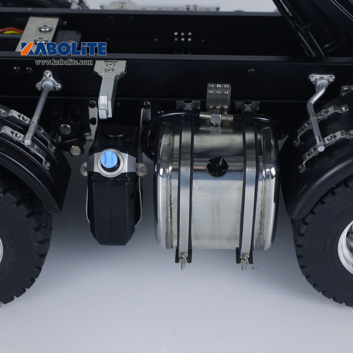 Kabolite K3367 1/14 Metal 8x8 Hydraulic Remote Control Dump Truck RC Tipper with ST8 Radio Controller