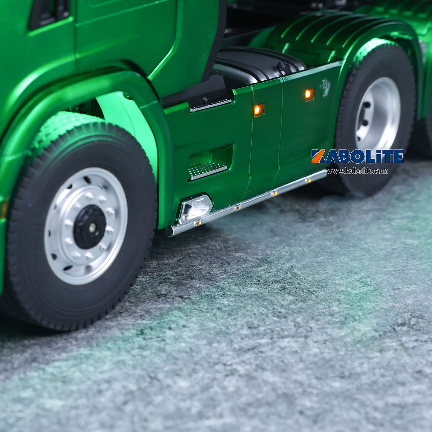 Kabolite K770S-100 1/14 6x6 RC Tractor Truck with Differential Locks Smoke Unit 2Speed Transmission LED Lights Sound System