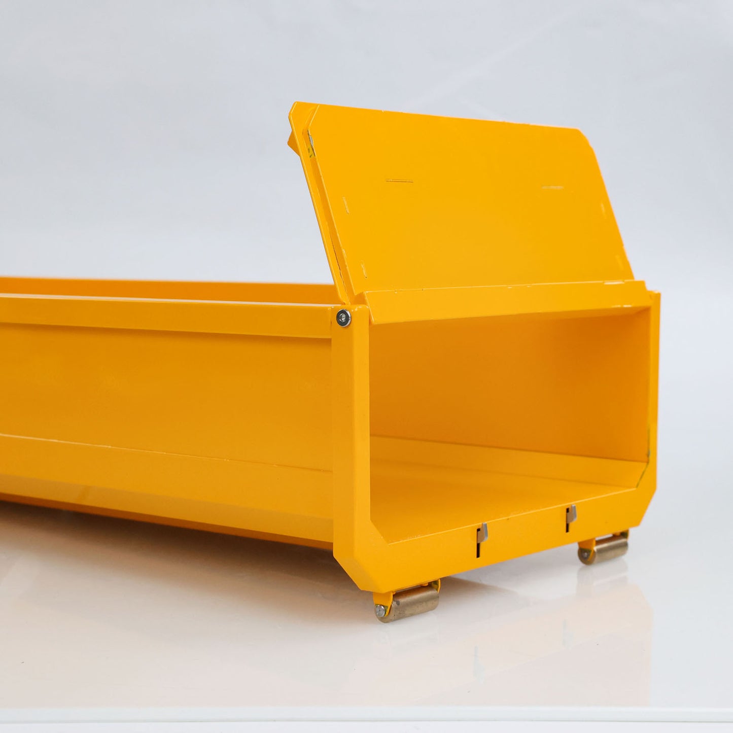 Kabolite K3365 K3366 1/14 8X8 RC Hydraulic Roll On Off Dumper Truck with FlySky FS ST8 Remote Controller 2 Speed Transmission Sound Light System