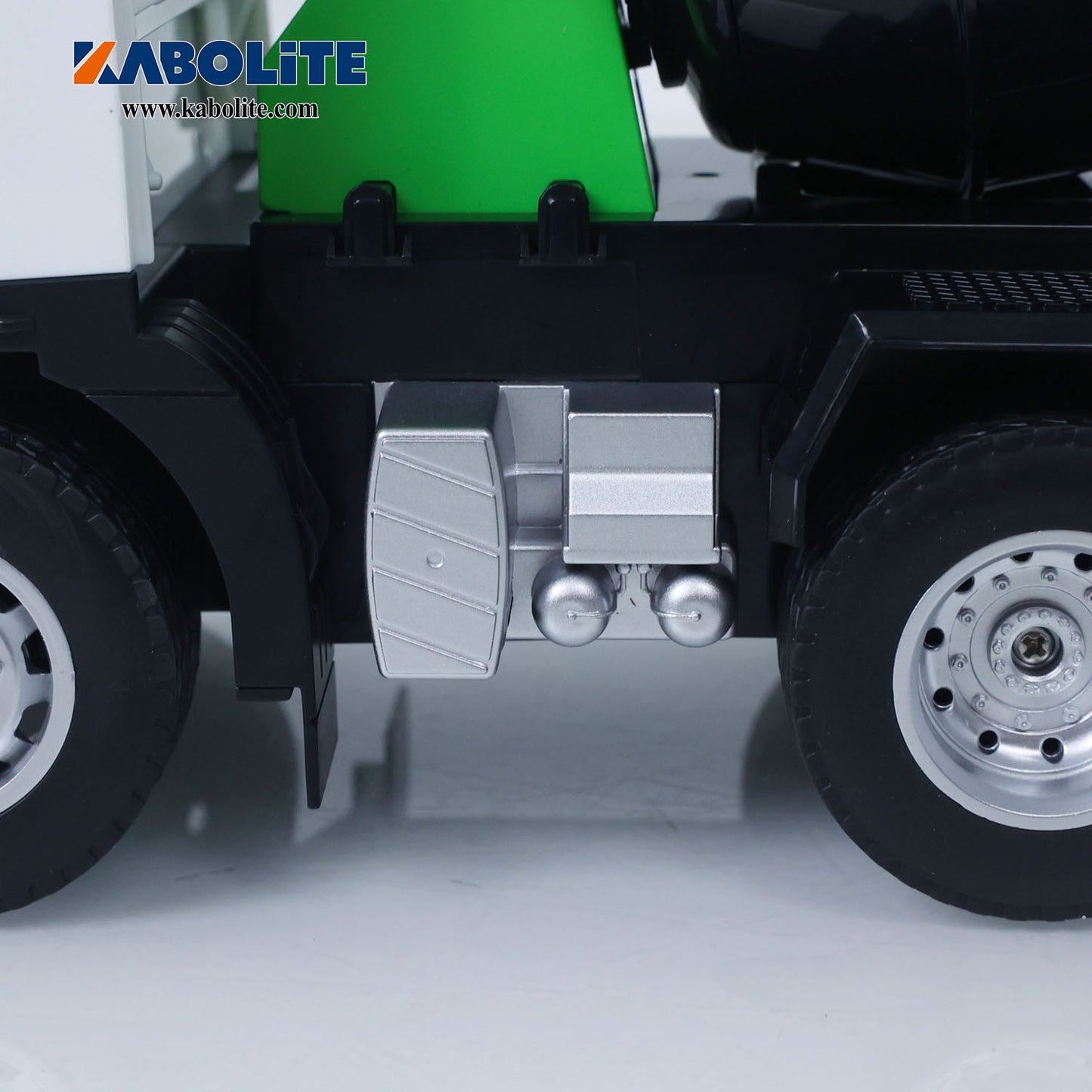 IN Stock HUINA 1557 1/18 Plastic RC Concrete Mixer Truck Model with 9CH 2.4G Radio Controller for Engineering Vehicle Enthusiasts