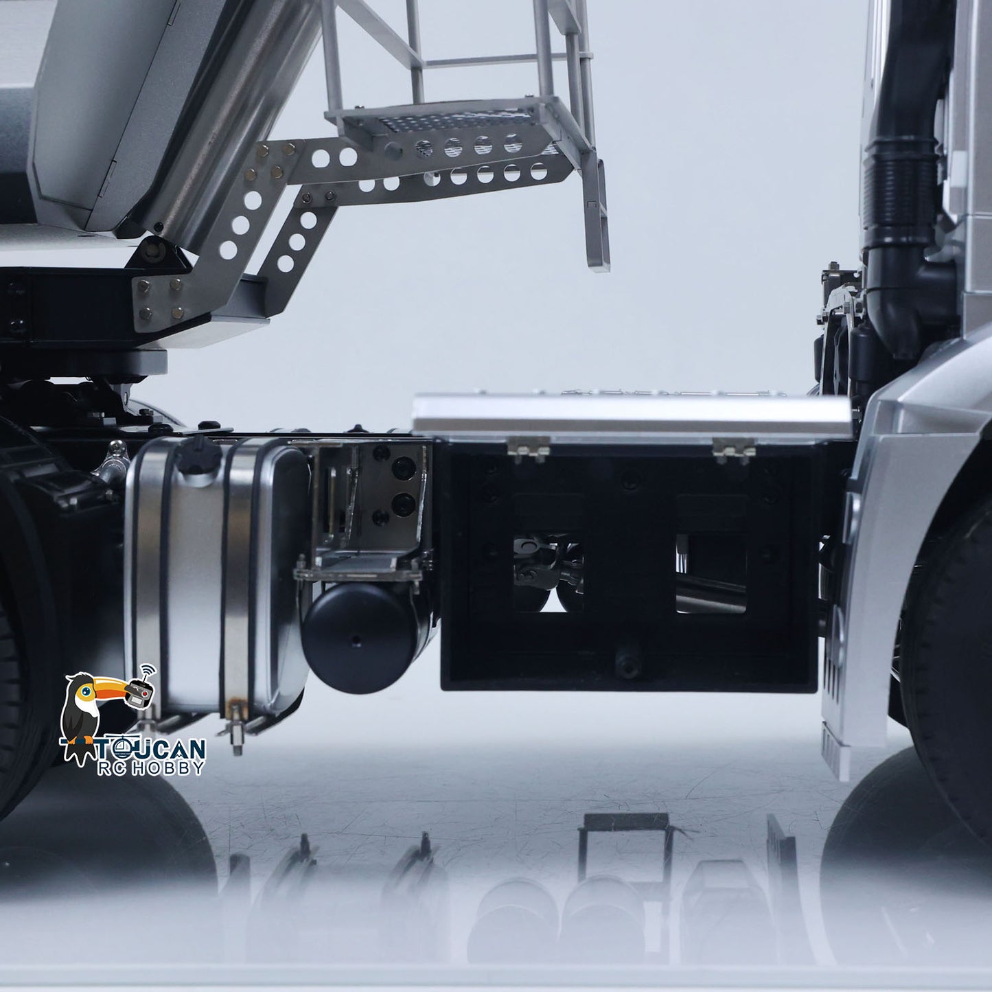 Fast Free Shipping Kabolite RTR Car 1/14 4X4 RC Tractor Truck 3Axles Electric Lifting Dump Trialer