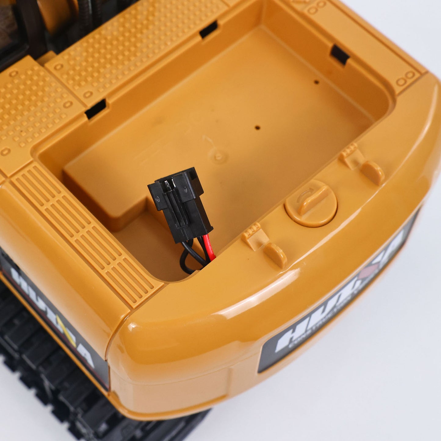 HUINA 1/14 RC Electric Excavator 1535 Remote Control Digger 15CH 2.4G Radio Finished Toy Model Battery Sound Light Effects