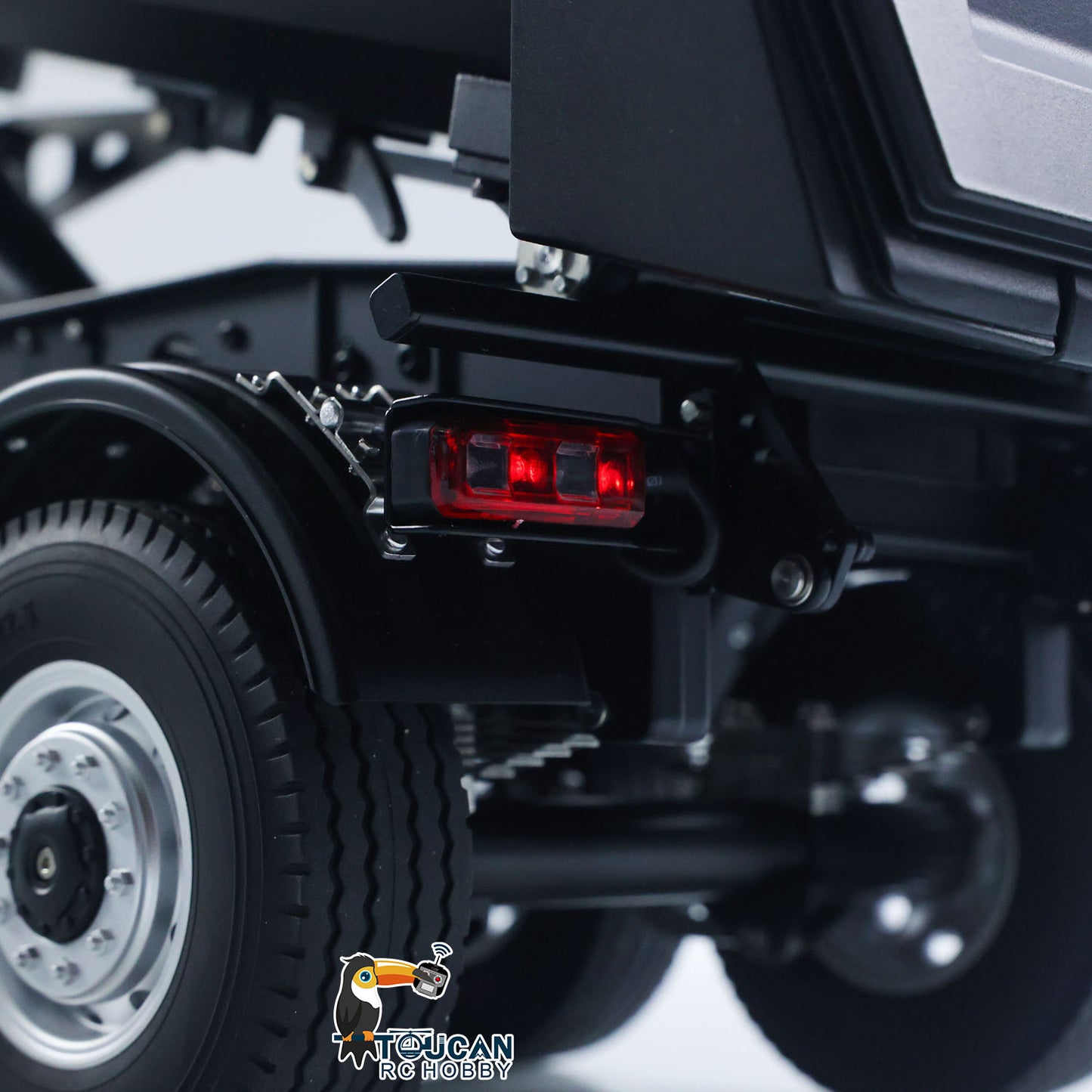 Kabolite 1/14 Metal Remote Control 3Axles Electric Lifting Semi Trailer Dumper for RC Tractor Truck SC 770S 100 Battery Charger