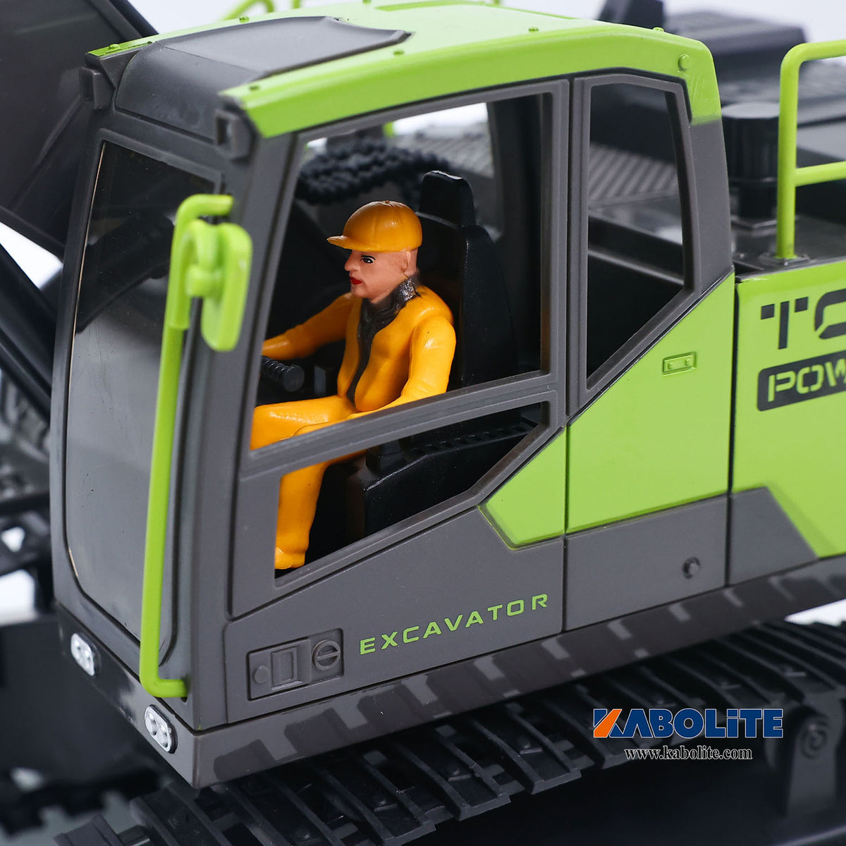 IN Stock HUINA 1661 1/18 Electric RC Excavator with Light Effects Metal Bucket Water Mist Spray for Remote Control Digger Hobbyists