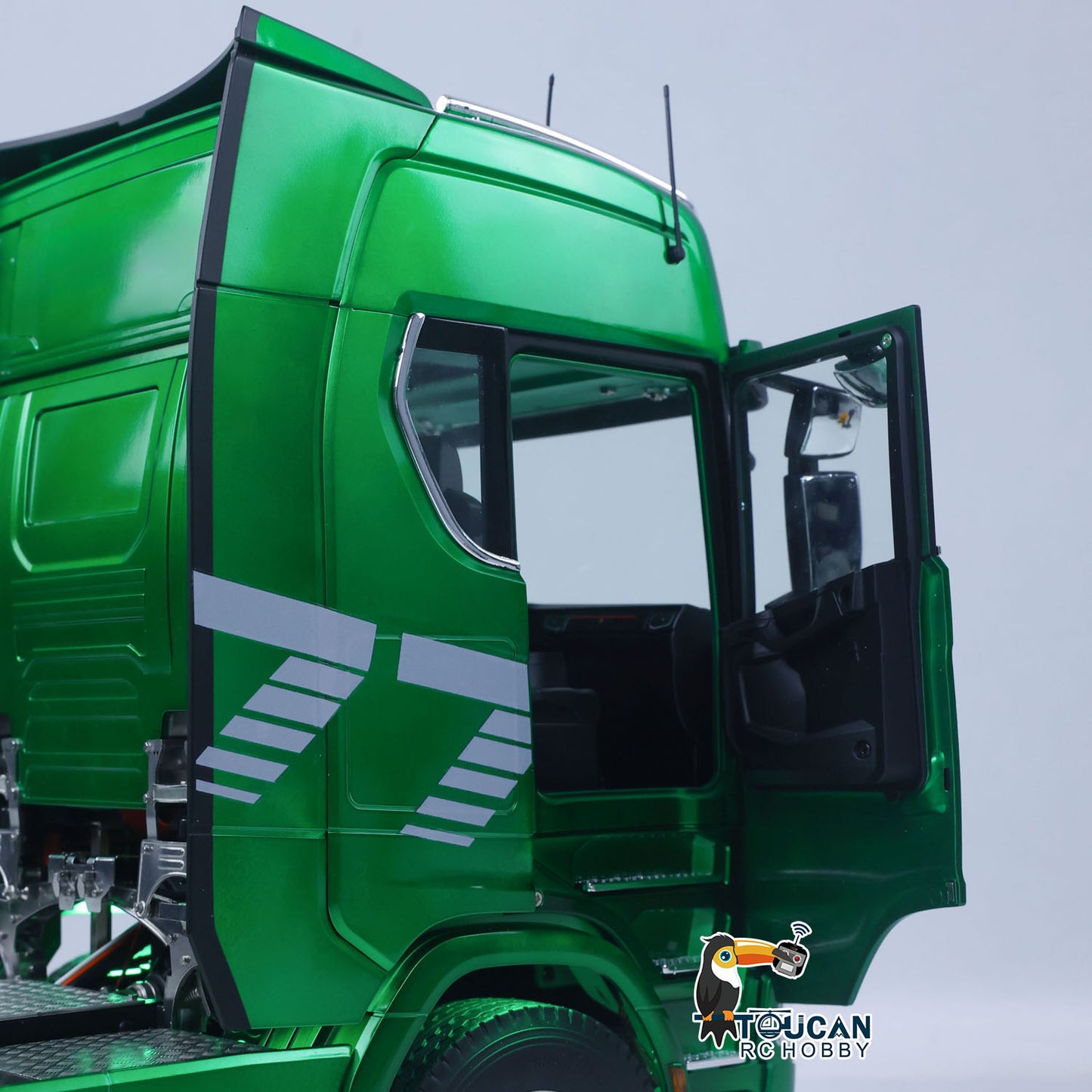 RTR TOUCAN 1/14 Romote Control Tractor Truck 770S 6*6 2Speed RC Lorry Car Axle Locks Openable Door Lights Sounds Smoke Unit