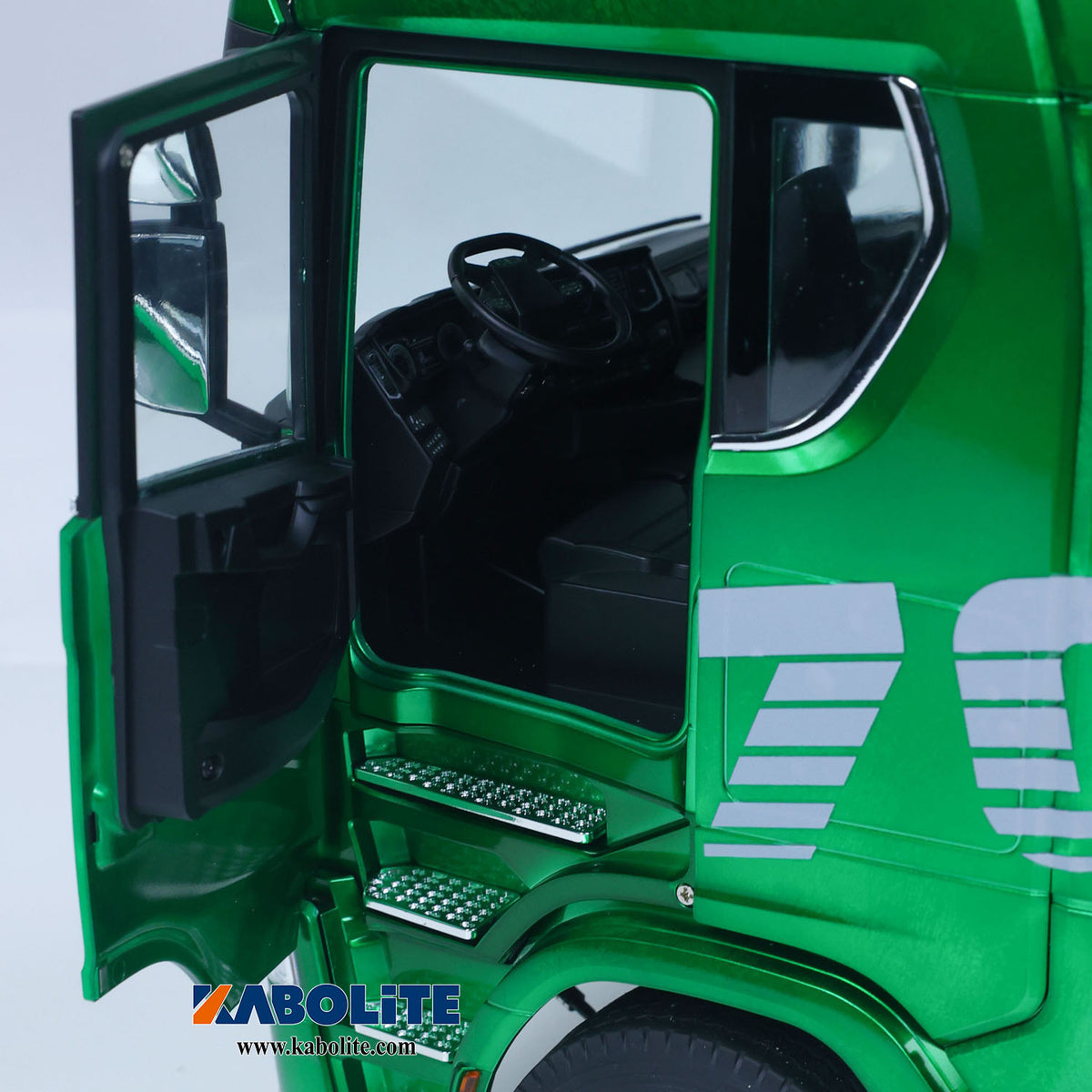 Fast Free Shipping for EU 1/14 KABOLITE 770S 100 6X6 RC Tractor Truck Romote Control RTR Vehicle Model 2 Speed Axle Locks Metal Chassis Rail Openable Door