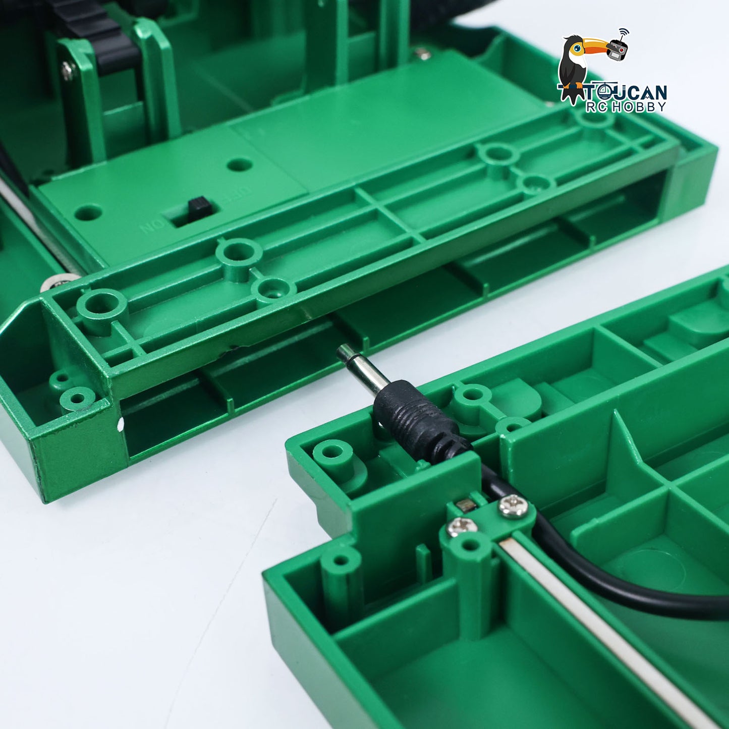 HUINA 1/18 Plastic Flatbed Semi Trailer 1502 for Radio Controlled Tractor Truck 1501 Electric Support Legs Battery No Light