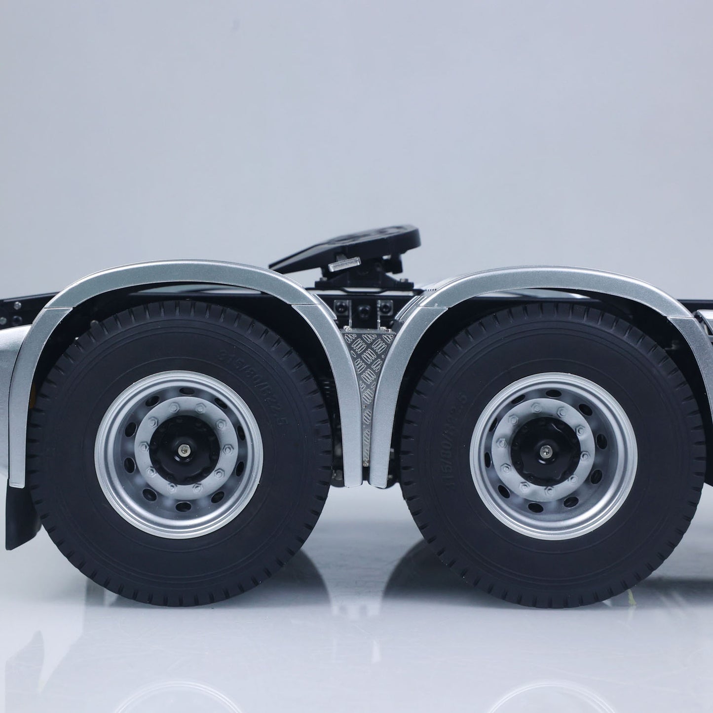 Fast Free Shipping for EU KABOLITE 1/14 770S 100 RC Tractor Truck 6x6 Remote Control Lorry Car 2Speed Gearbox Differential Lock Battery Radio RTR Model