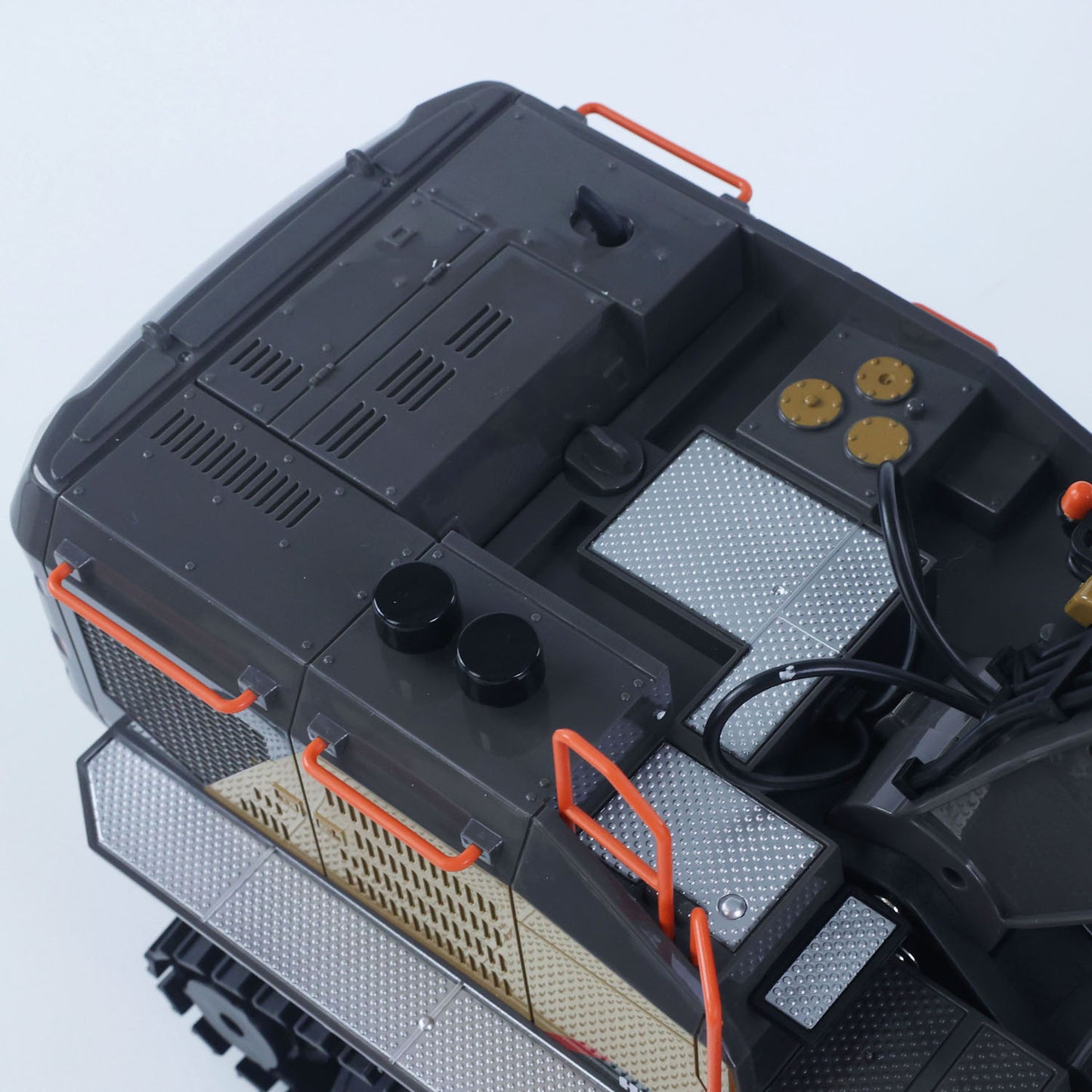 HUINA Toy 1/14 592 RC Tracked Excavator Car Model Gift 2.4G Radio Light Sound Remote Control Construction Vehicle