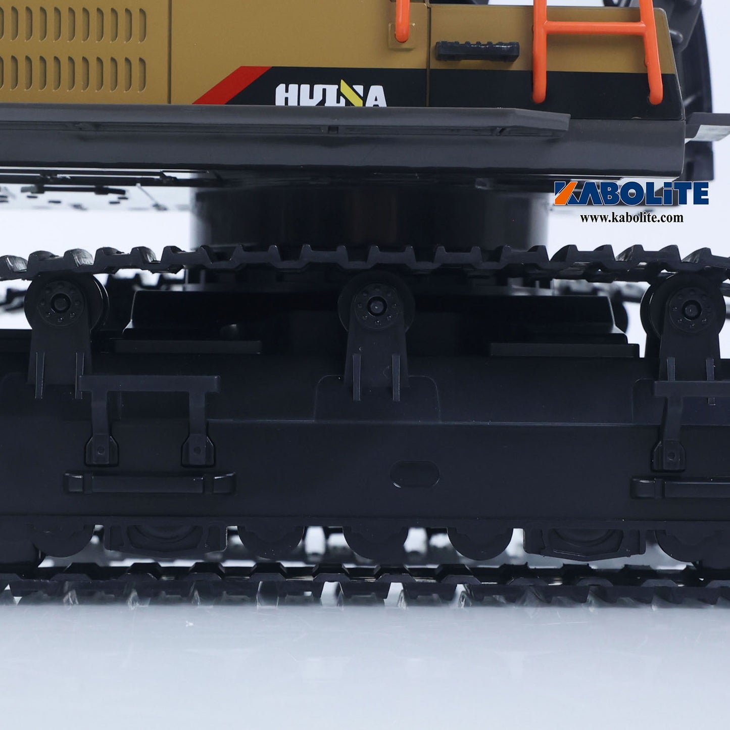 HUINA 1592 1/14 22CH 2.4G RC Excavator Remote Control Digger Construction Vehicle with Light Sound Gift for Hobbyists Model