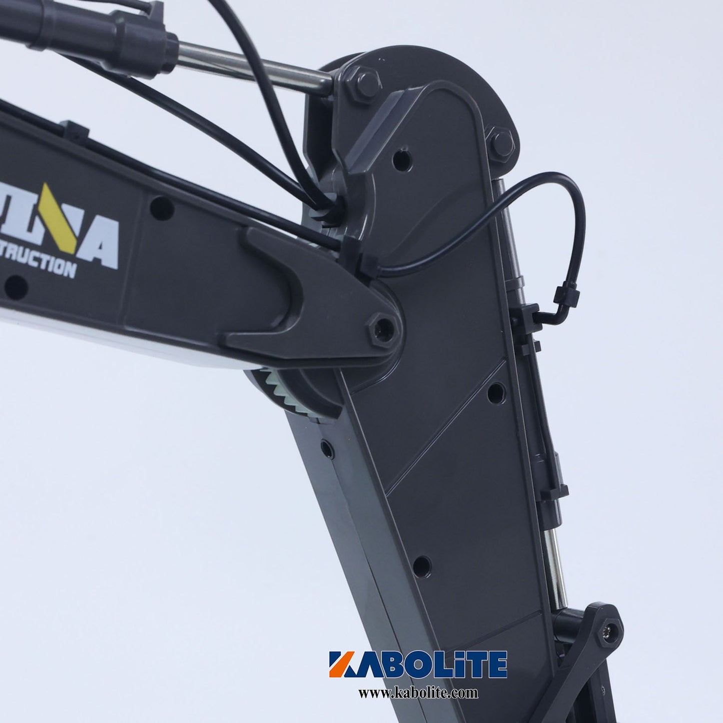 HUINA 1592 1/14 22CH 2.4G RC Excavator Remote Control Digger Construction Vehicle with Light Sound Gift for Hobbyists Model