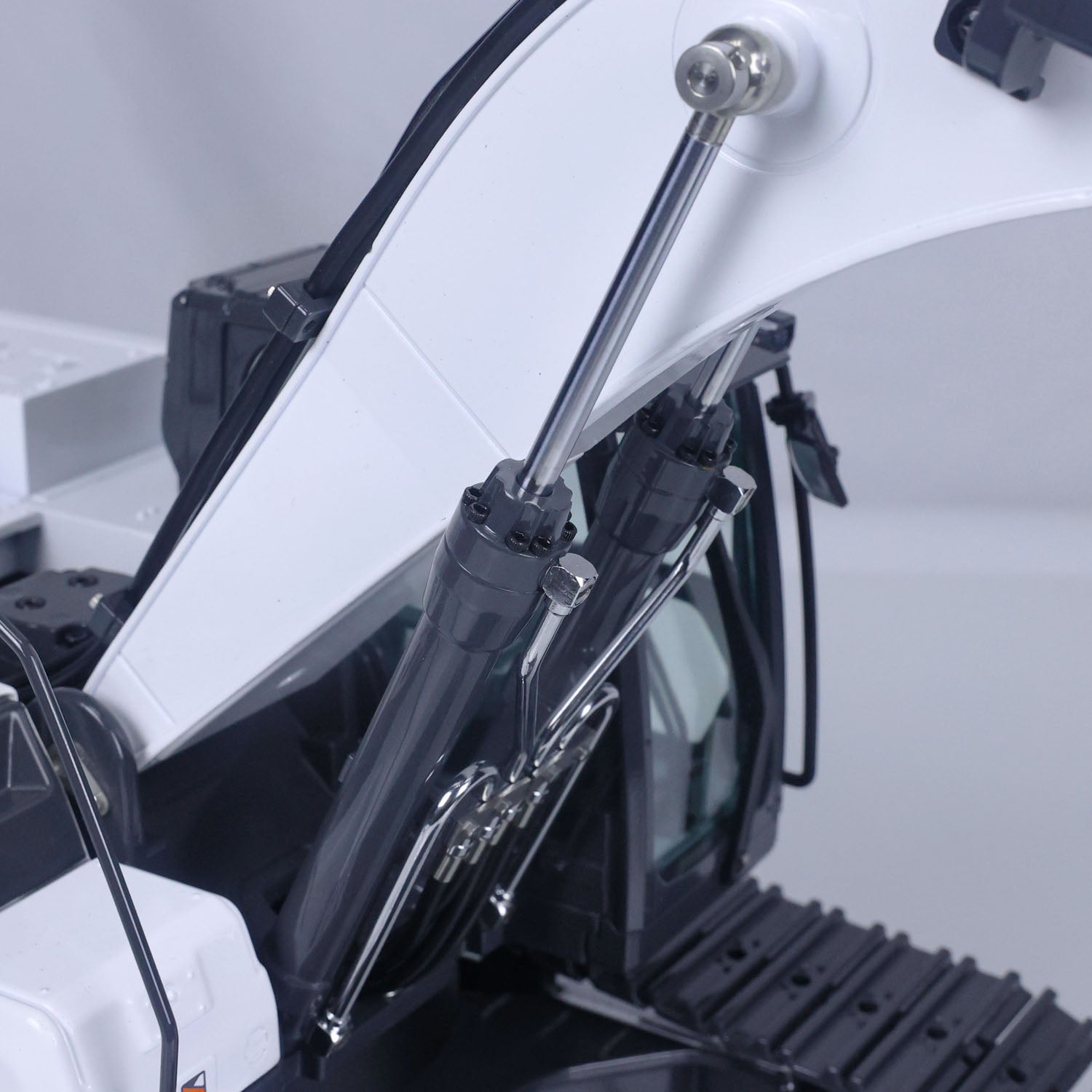 1/18 Scale KABO K961-100S PRO RC Hydraulic Excavator with Electronic Components