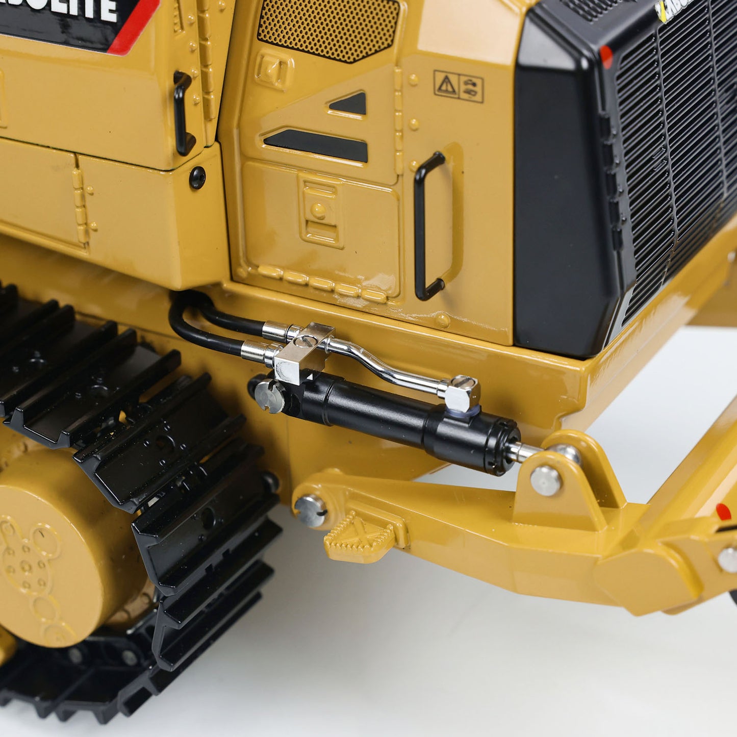 Painted KABO K963-100 RC hydraulic loader assembled model