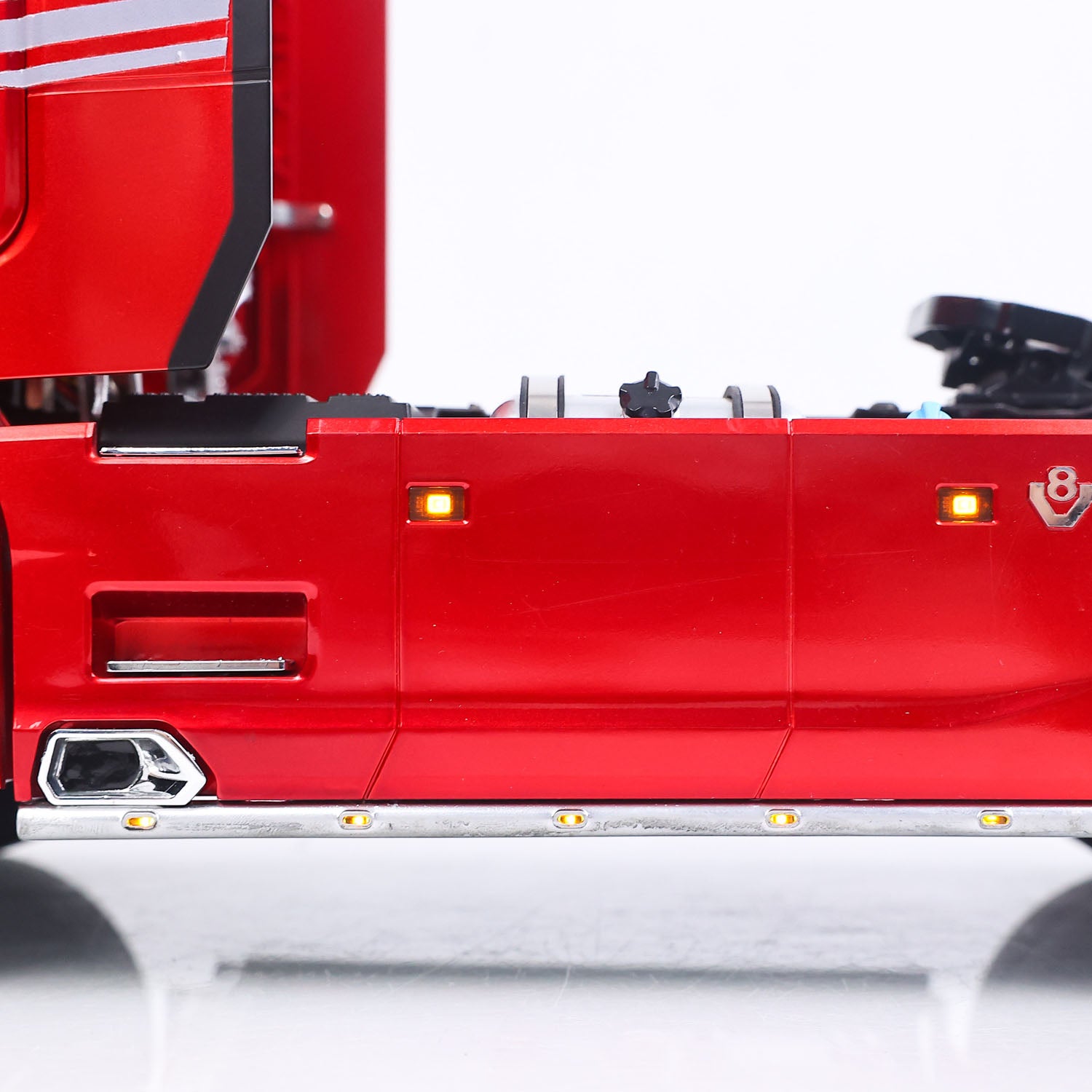 KABOLITE 770S 100 1/14 4X2 RC Tractor Truck with Metal Chassis Sound Light System for Outdoor