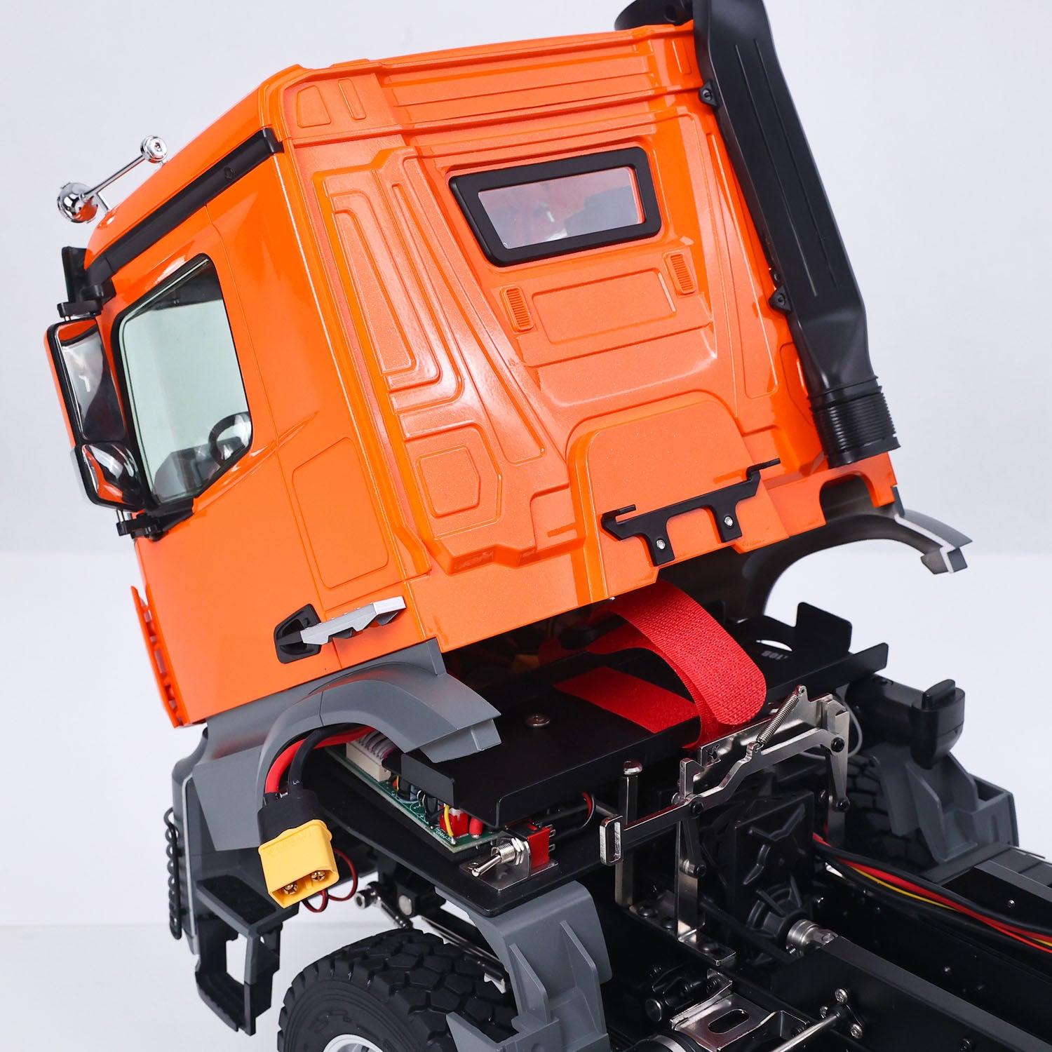 Kabolite 1/14 K5703 RC Electric Lifting Dumper Truck 8X8 Tipper Model FlySky Radio System
