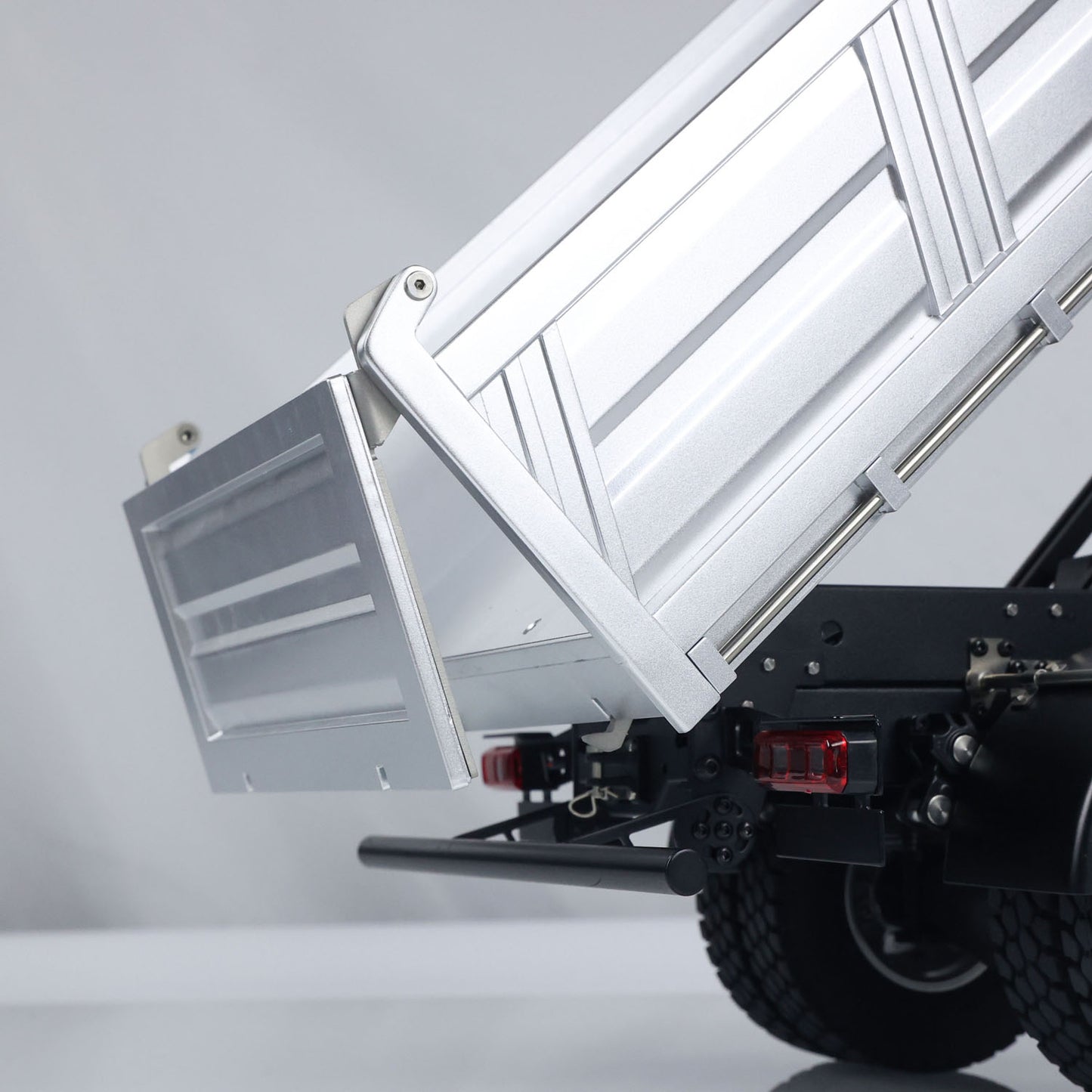1/14 scale Kabolite 5701 4x4 RC dump truck