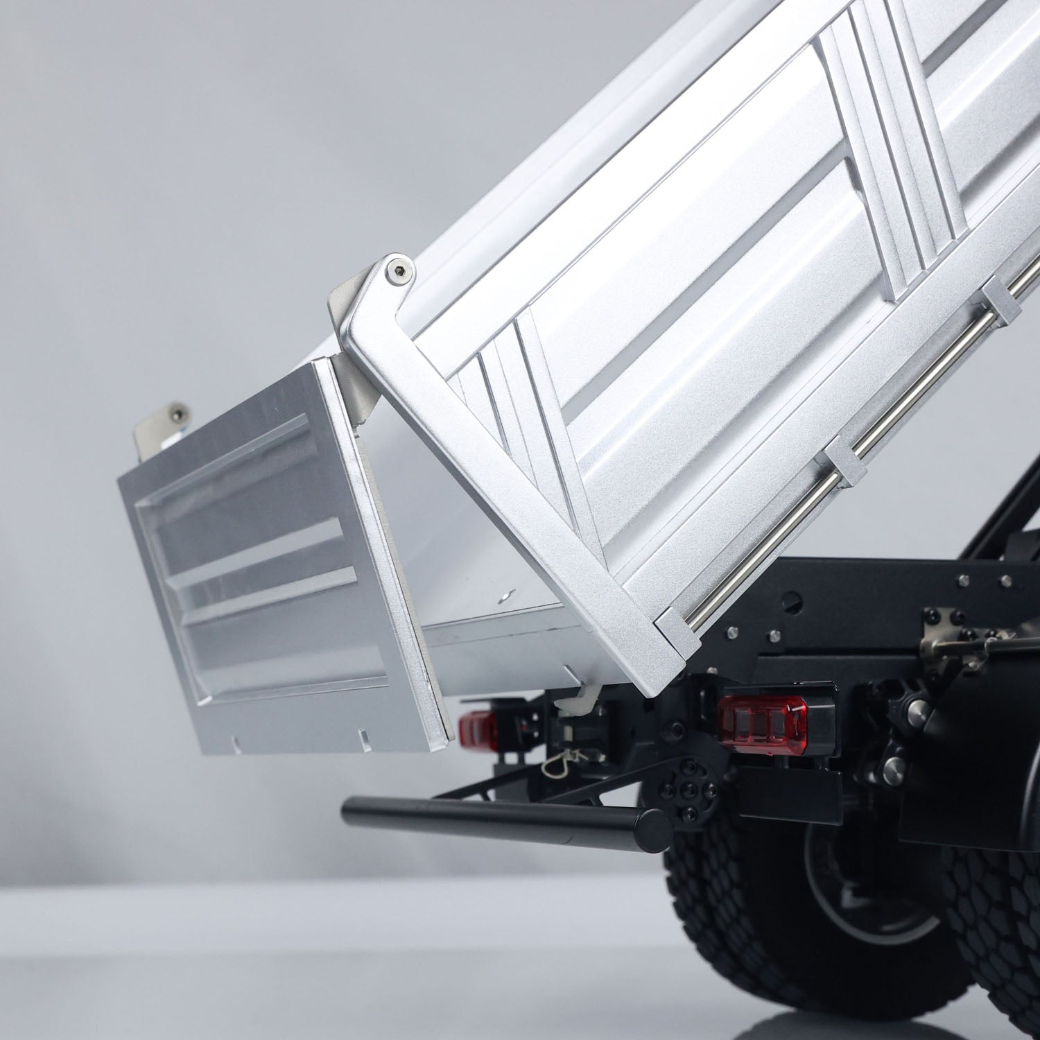 1/14 scale Kabolite 5701 4x4 RC dump truck