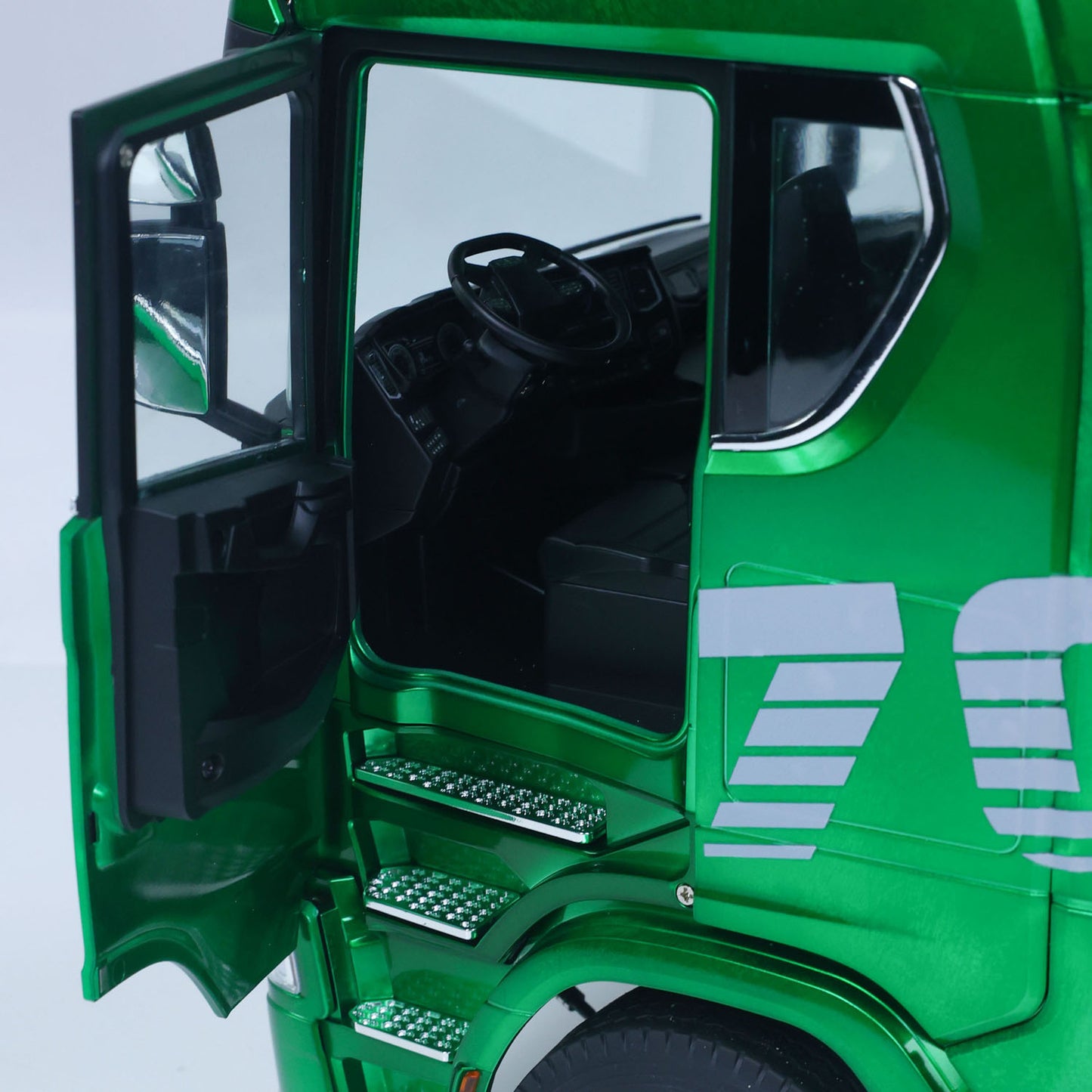1/14 scale KABO 770S-100 6X6 RC tractor truck vehicle