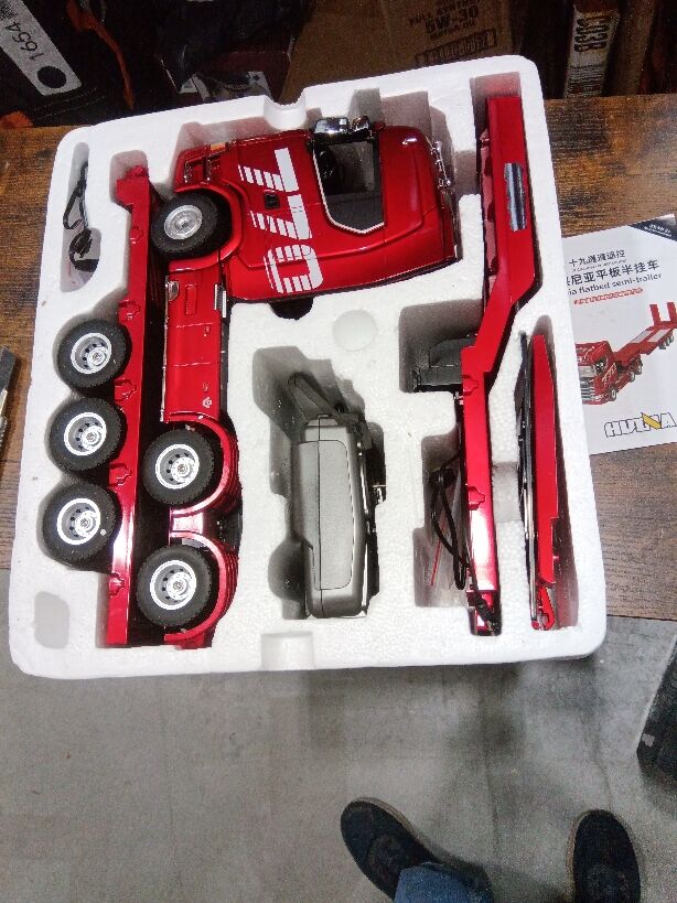 Fast Free Shipping Second Hand US Stock 1/18 770S RC Tractor Truck 3 Axle Plastic Semi Trailer Flatbed RTR Model Battery Light Sound Effects
