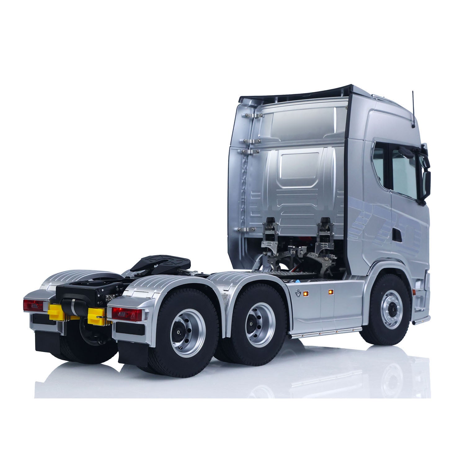 770S-100 RC tractor truck with differential lock