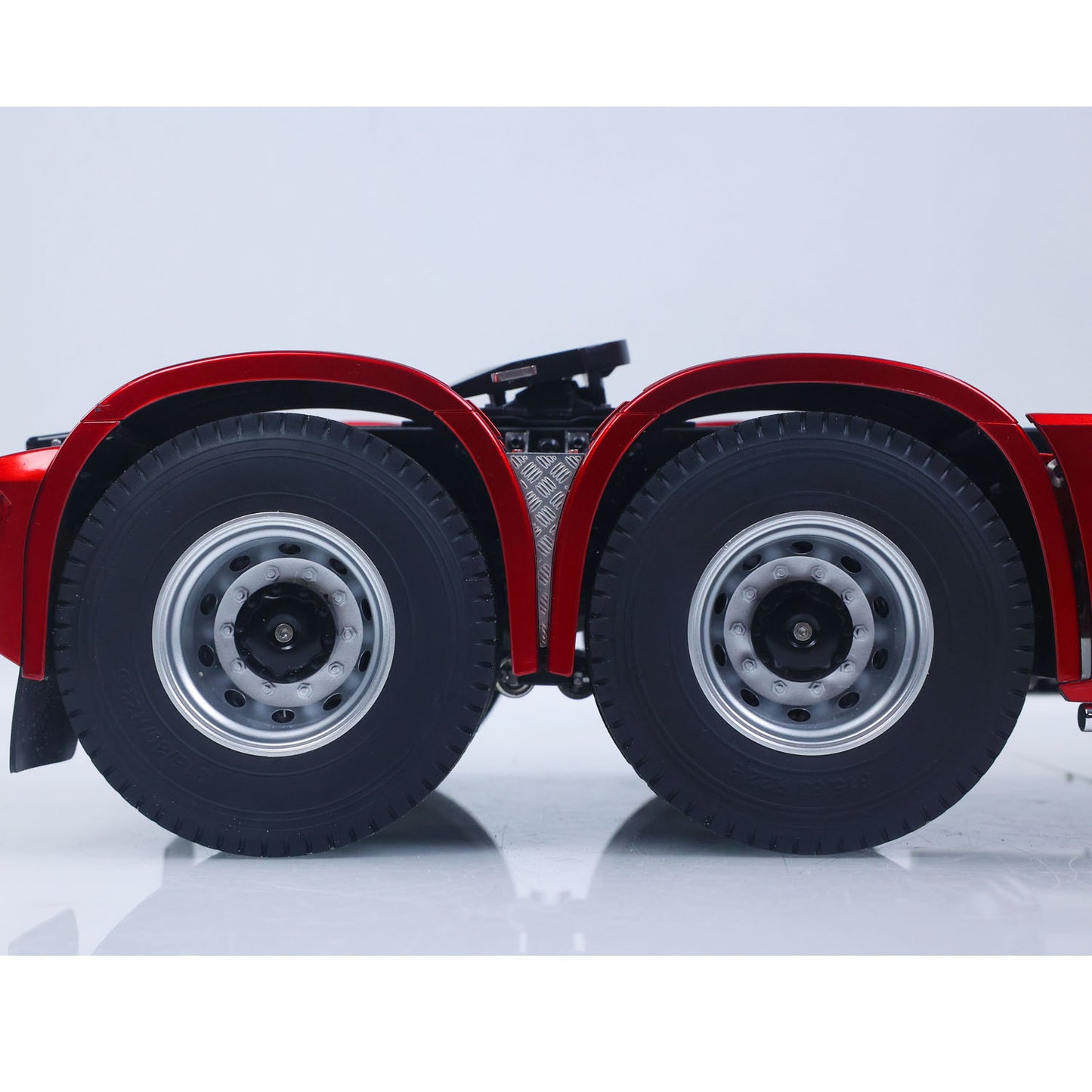 RC truck 770S-100 with 2-speed gearbox and servo