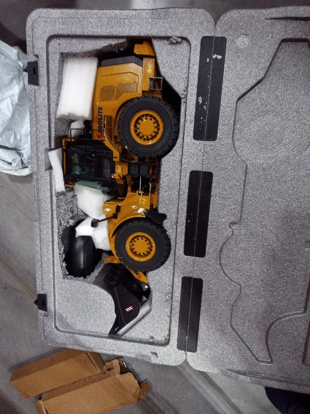 Second Hand US STOCK HUINA K966 KABOLITE 2.4G 1/16 Hydraulic RC Loader Car Model 7500mAh Battery