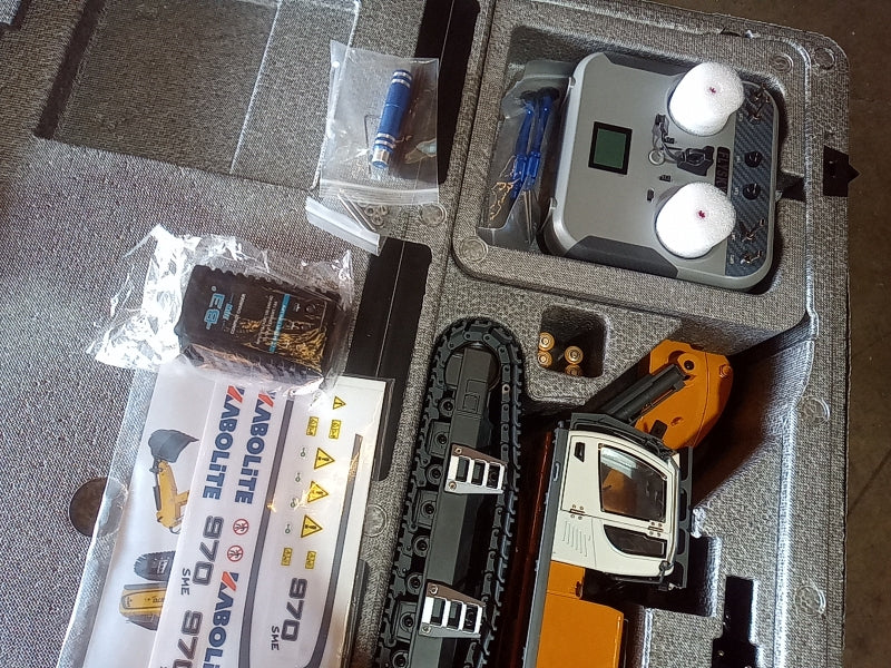 Fast Free Shipping Second Hand US Stock 1/18 Kabolite 5901 100S Electric Lifting RC Excavator Digger Engineering Vehicle Flysky Radio System Electric Ripper Hammer